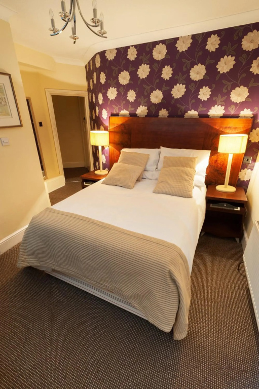 Town House Rooms