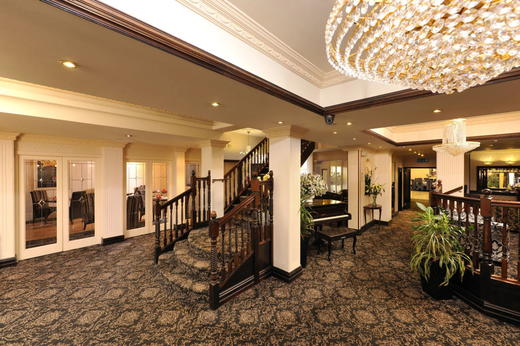 Clifton Park Hotel