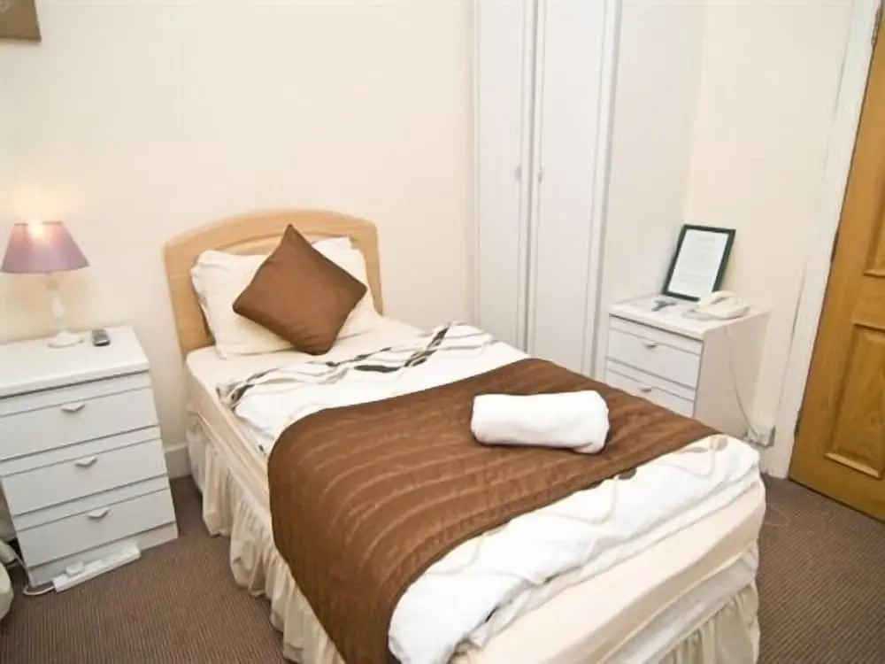 Skylark Guest House