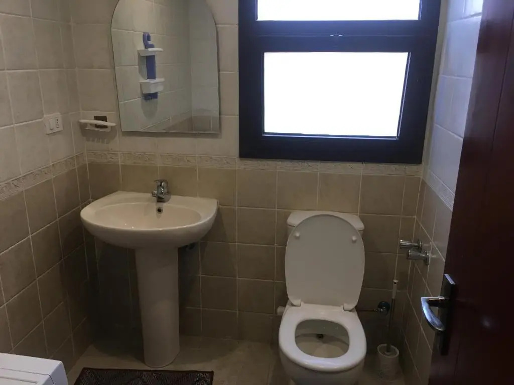 One Bedroom Apt at the View - B104