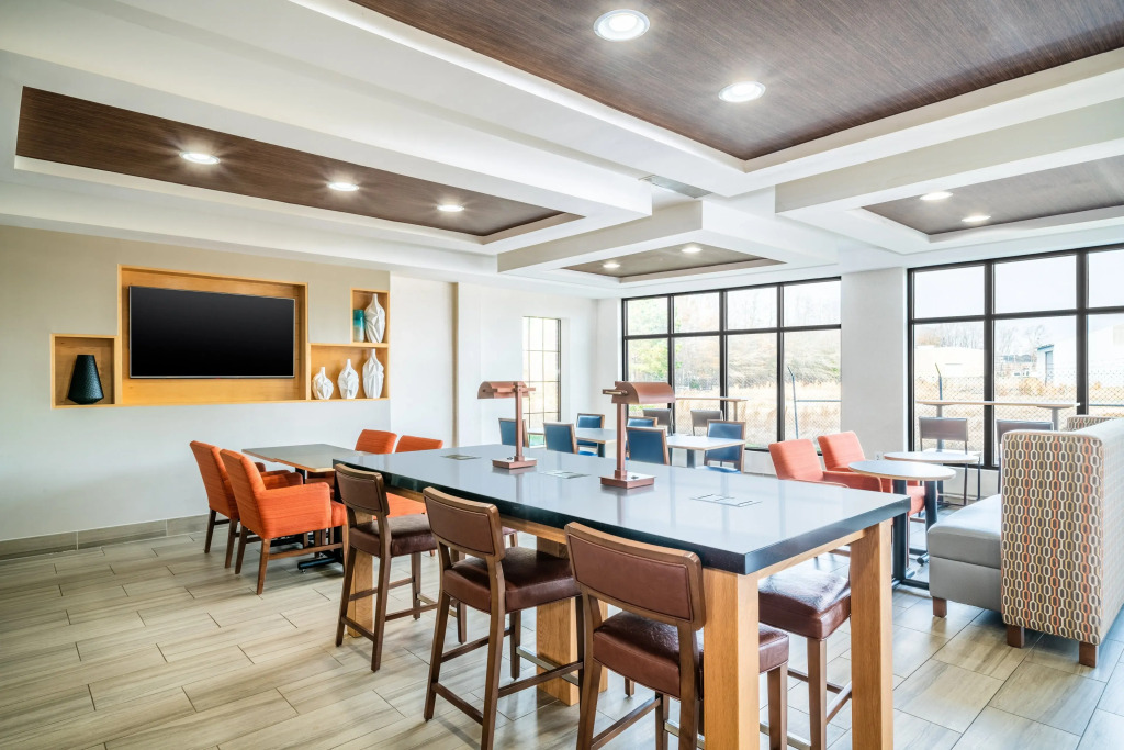 Holiday Inn Express Hotel & Suites Tappahannock by IHG