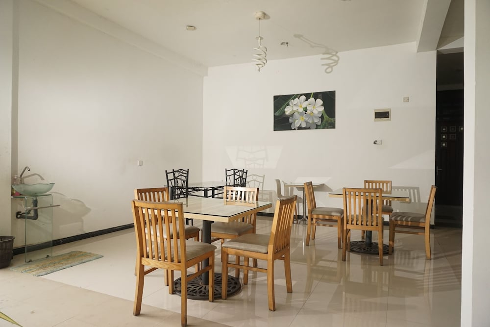 Akoya Pearl Hotel