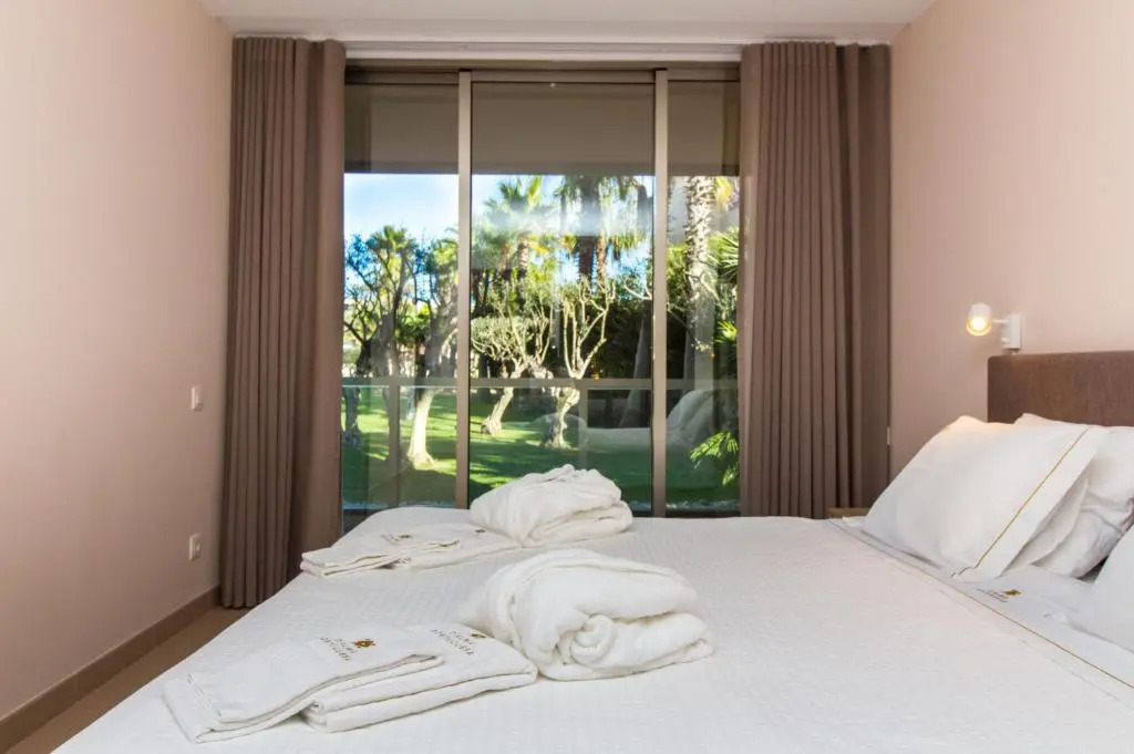 Apartment Salgados Beach- D´alma Garden View