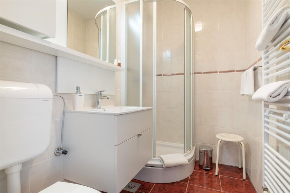 Apartments and Rooms Villa Bouganvillea