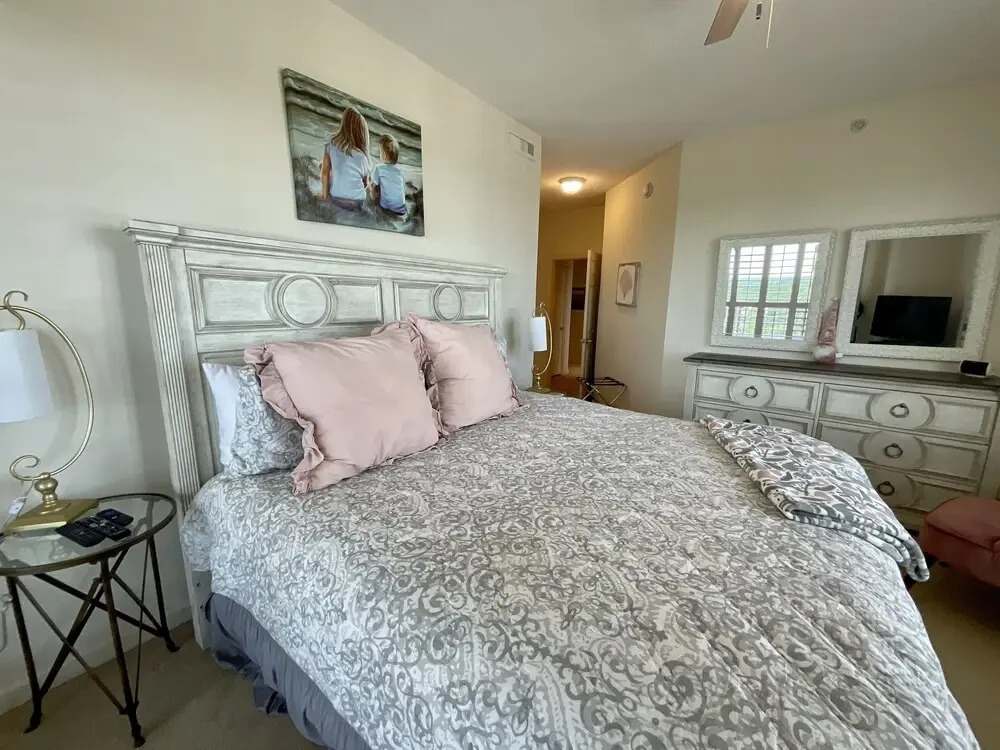 Corner Oceanfront 16th Floor Beauty With Access To All Amenities 4 Bedroom Condo