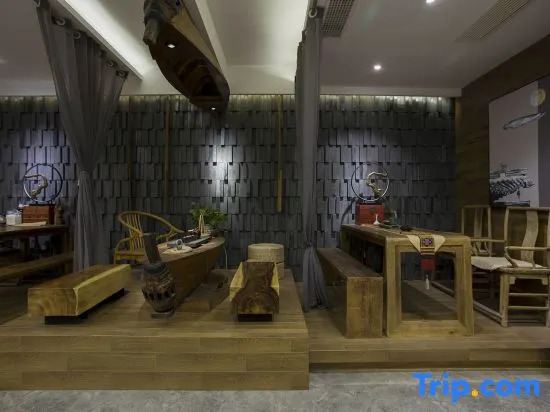 Luck seven Design Hotel