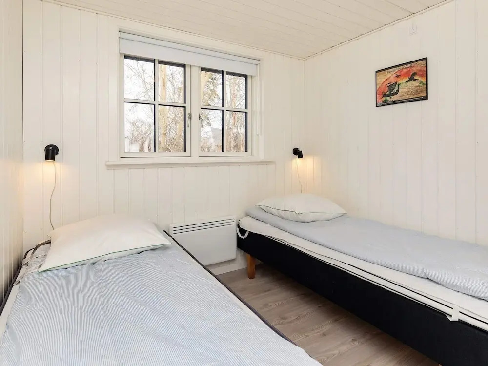 6 Person Holiday Home in Martofte