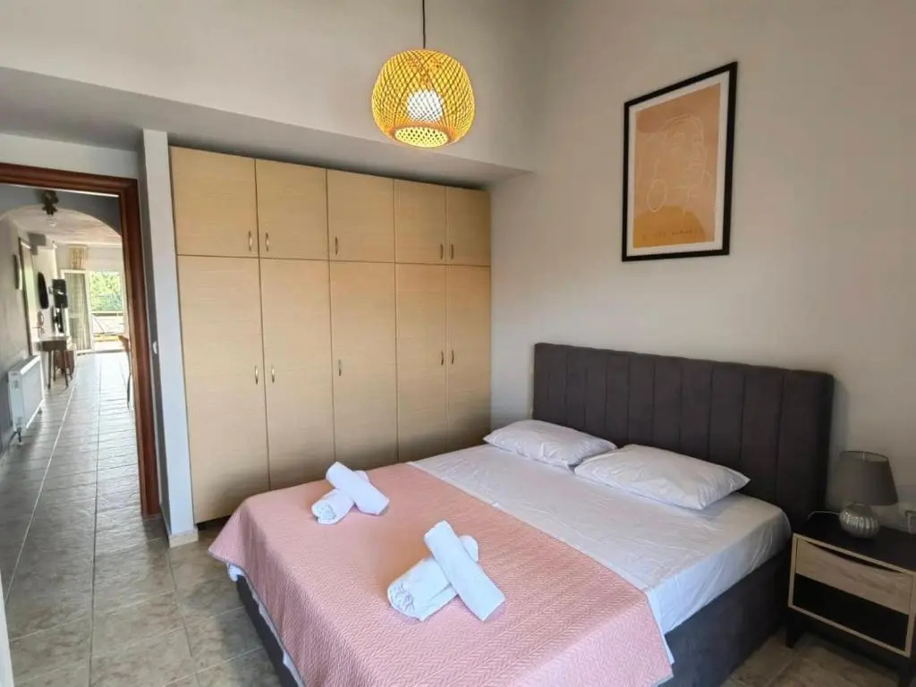 Dimitra Boutique Apartments 2