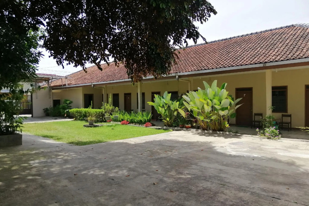 OYO 90443 Hotel New Kartika In