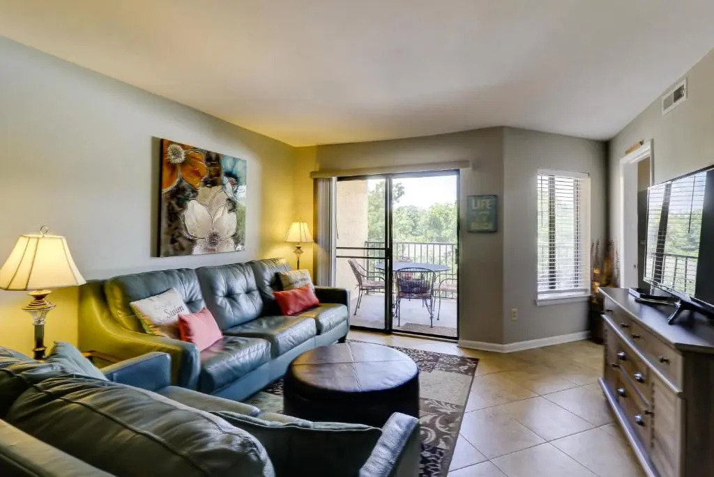 512 Oceanwalk 2 BR Forest Beach Condo