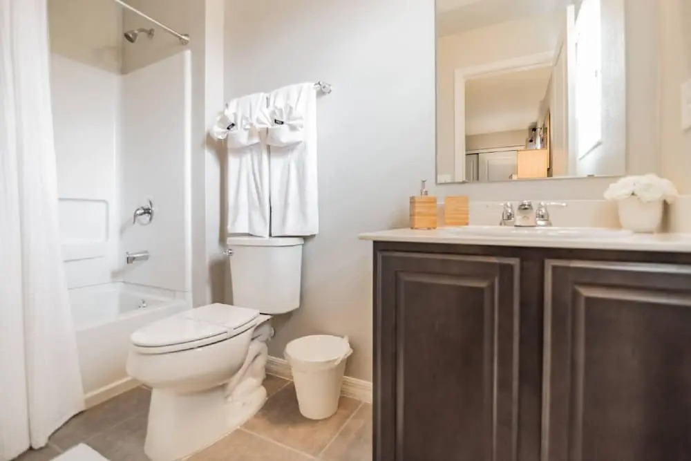5131 Compass Bay