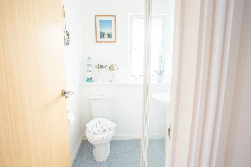 5 Riverside Gardens