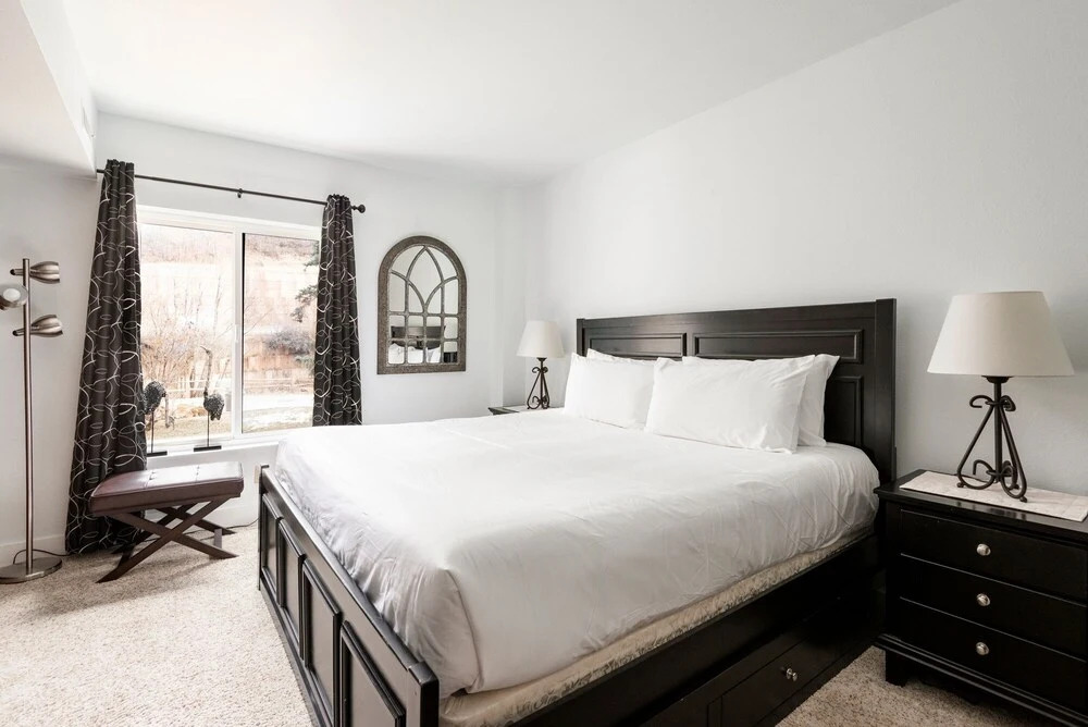 Park Station 228 2 Bedroom Condo by RedAwning