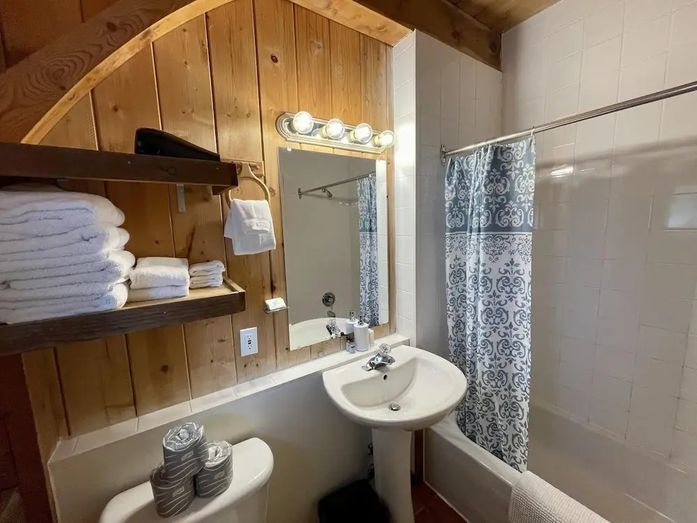 Black Bear Cottage