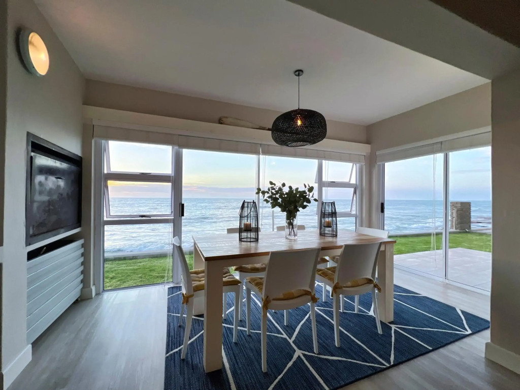 Waterfront Edge B5
