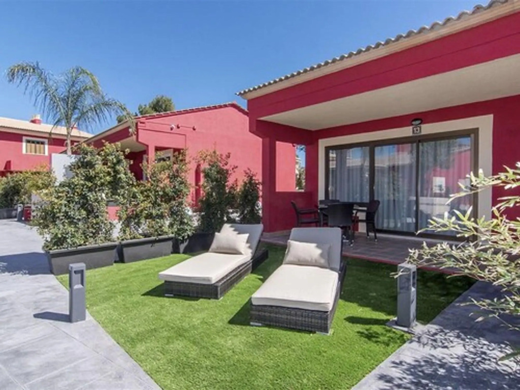 Paradise Residencial Apart&Suites
