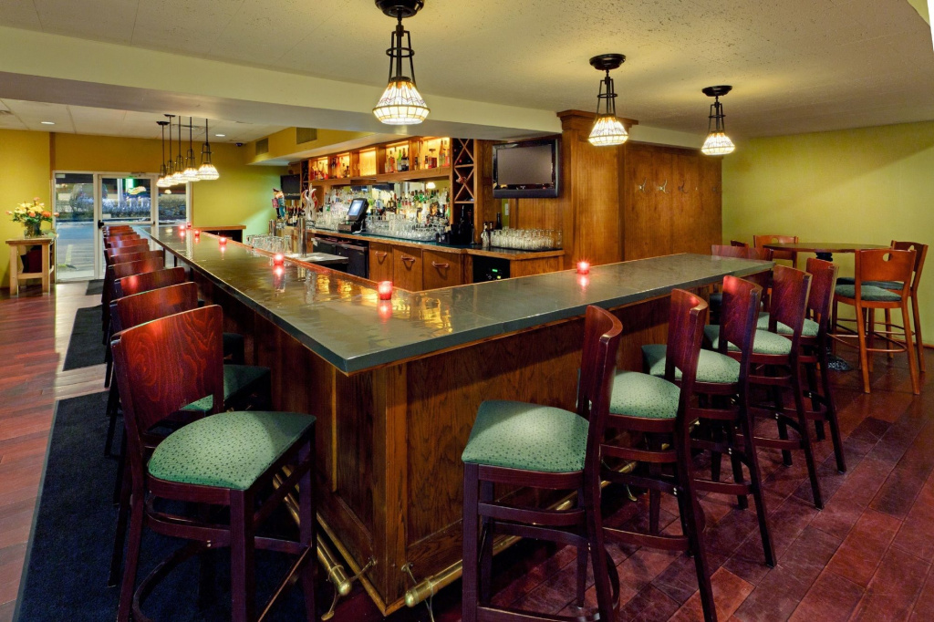 Holiday Inn South Kingstown-University of Rhode Island by IHG