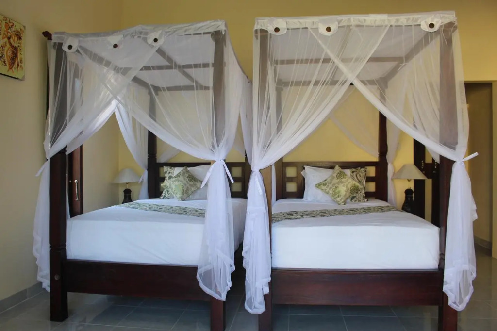 Bintang Beach Villa
