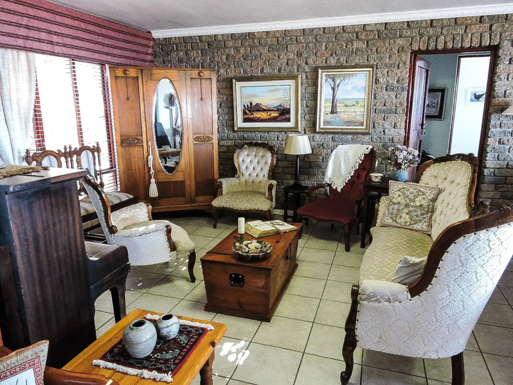 Amzee Bokmakierie Guest House
