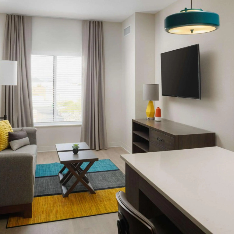 WaterWalk Extended Stay by Wyndham Jacksonville Deerwood Pk