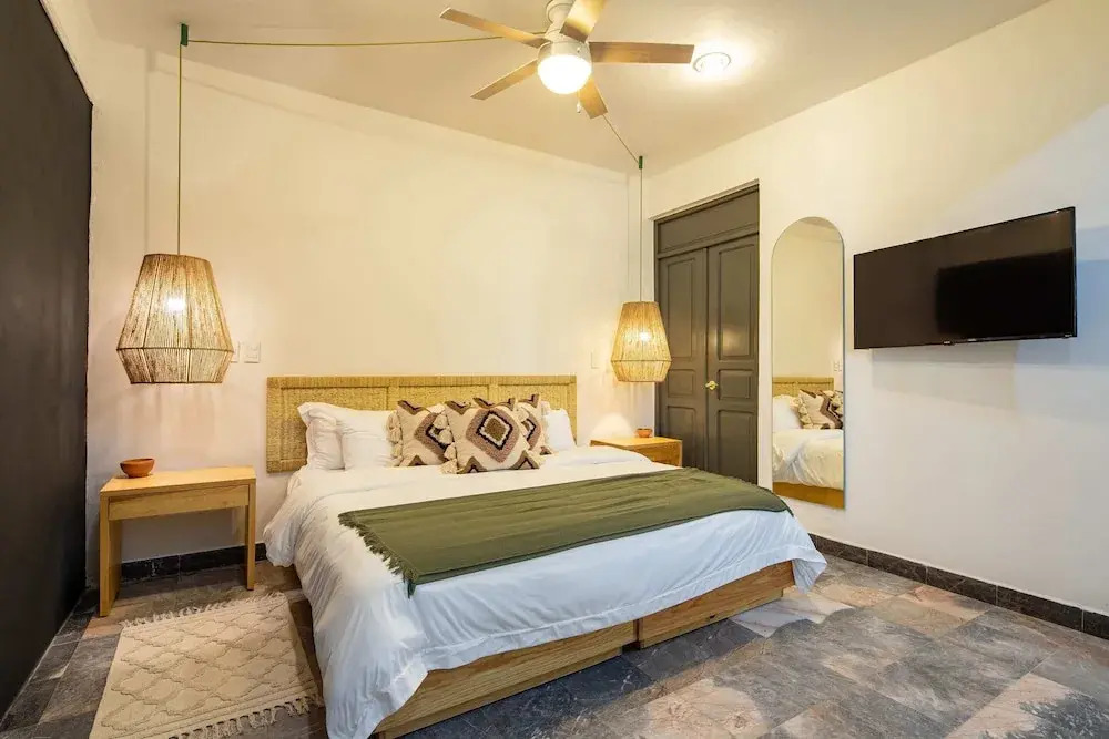 Sleeps 9, Outdoor Space, PingPong Table, in Villa