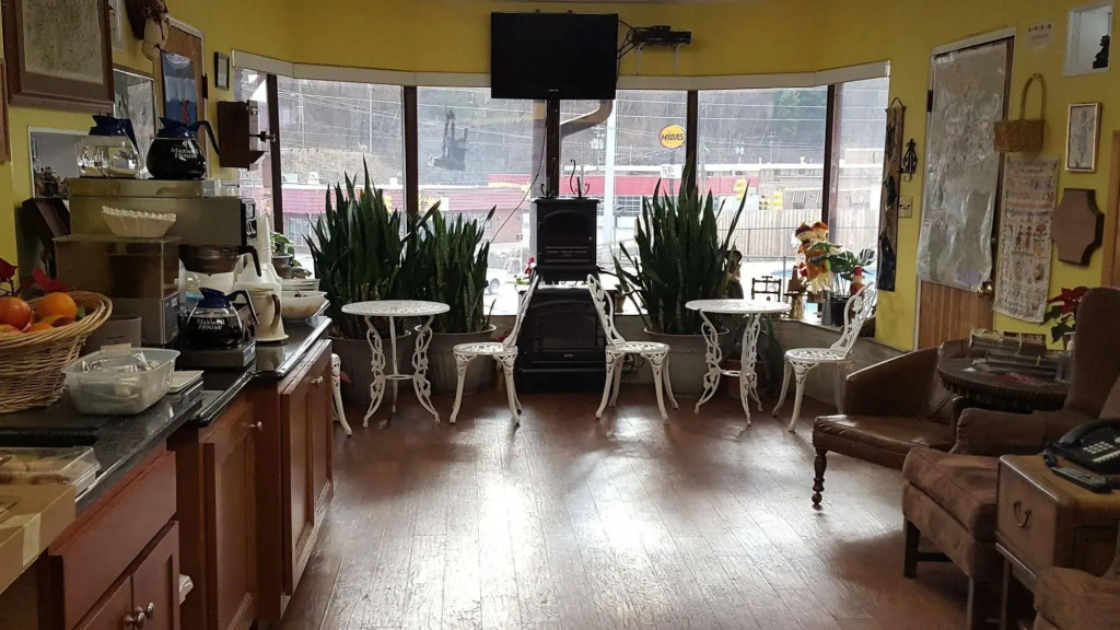 The Mountaineer Inn