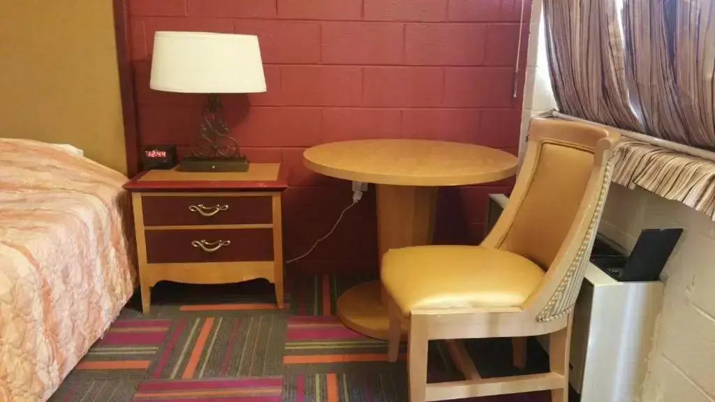 Thunder Bird Motel