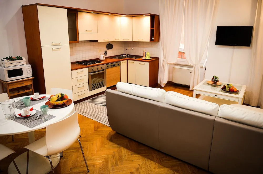 Polacchi 1BR Apartment