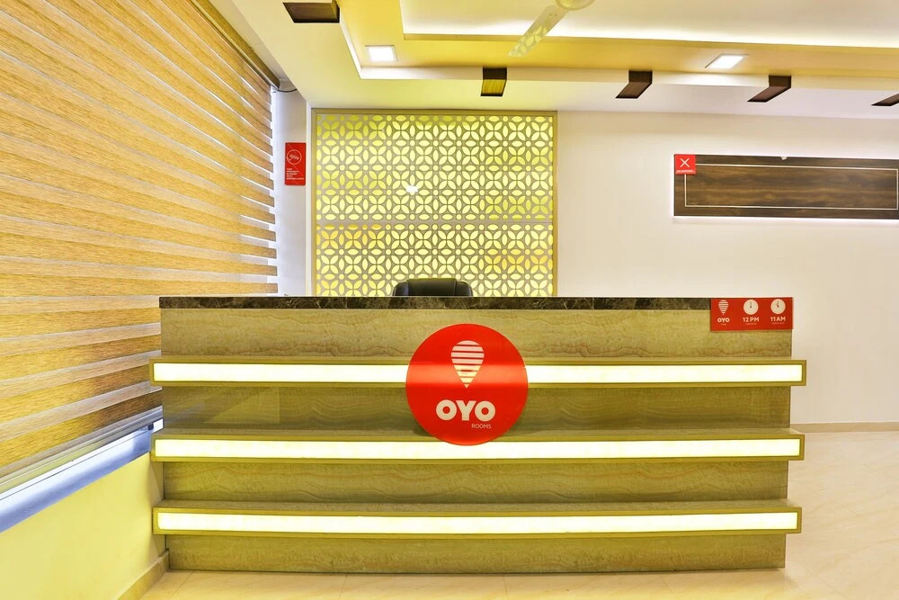 OYO 11399 Hotel Landmark