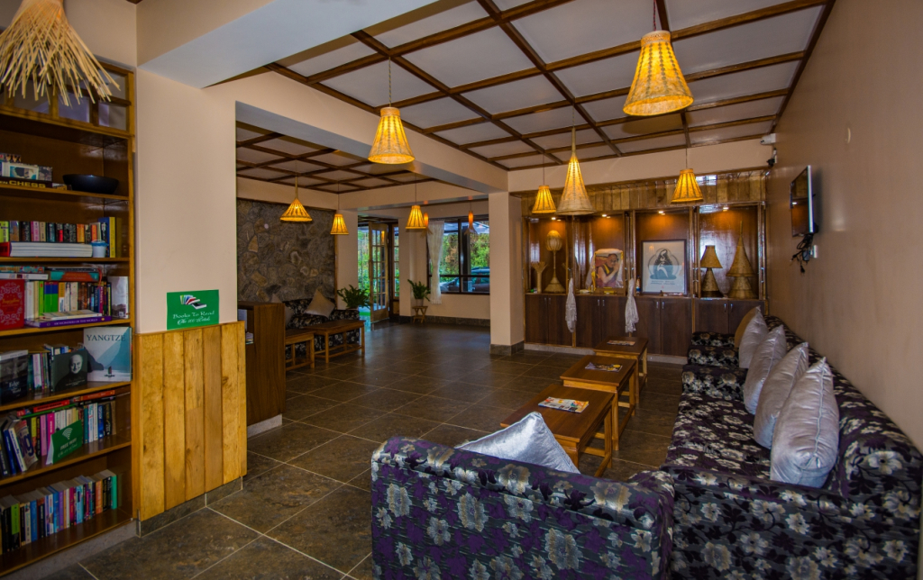 Hotel 100 Petals - Gangtok 12 mins from MG Marg