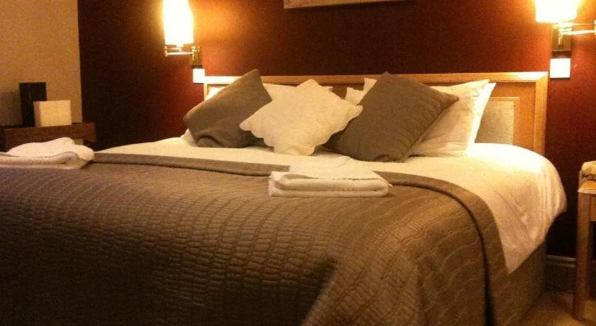 The Rochford Hotel