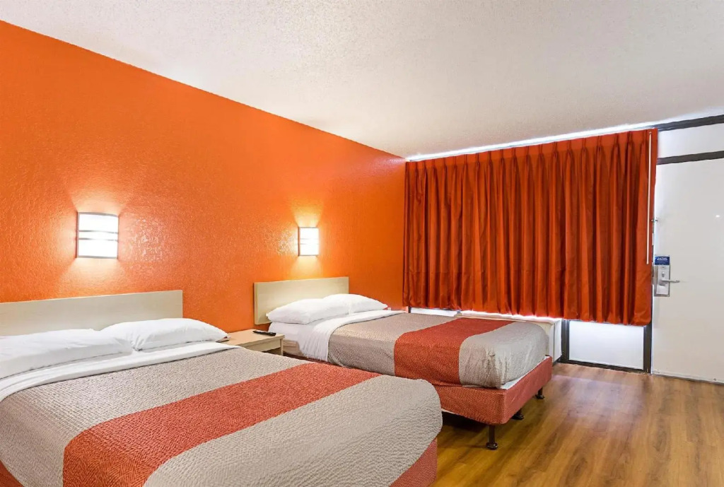 Motel 6 Baton Rouge Southeast