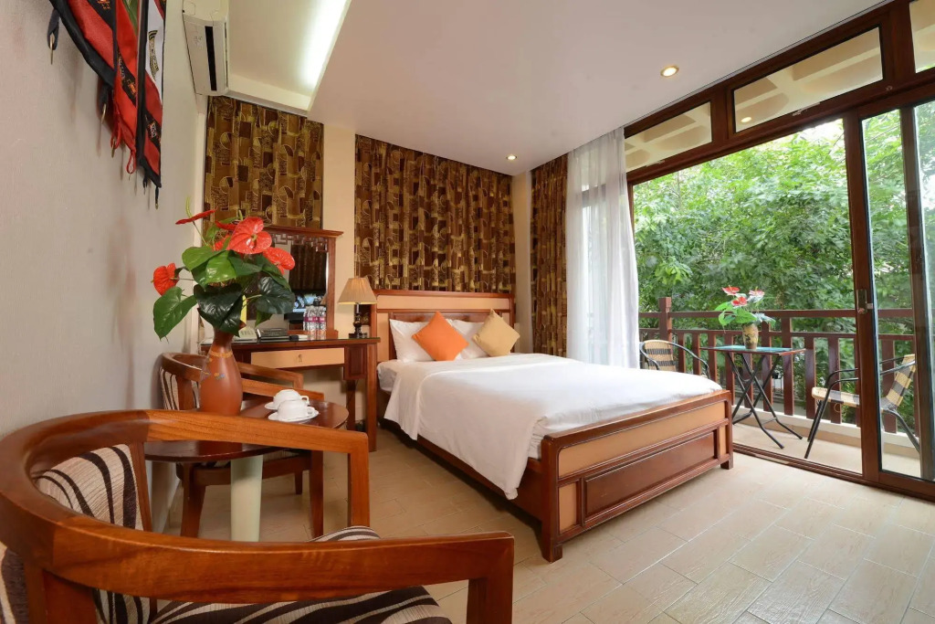 Hanoi Old Quarter Hotel & Travel