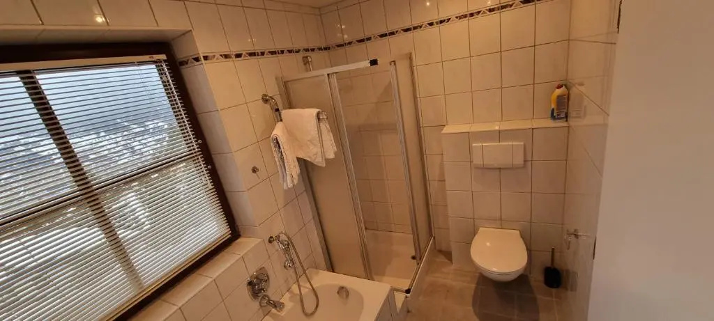 Ferienwohnung 4 Personen Alleinlage am Wald Nähe Skigebiet Hochzeiger