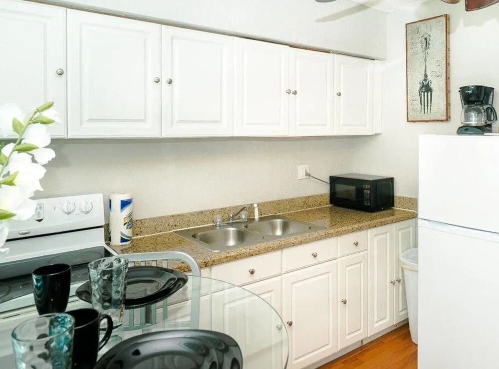 713 Miami Beach Apartments