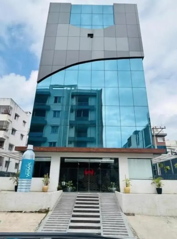 Wild Wings Premium Hotel