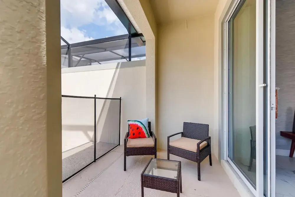 4839 LL Storey Lake - Amazing 5 Bed Villa