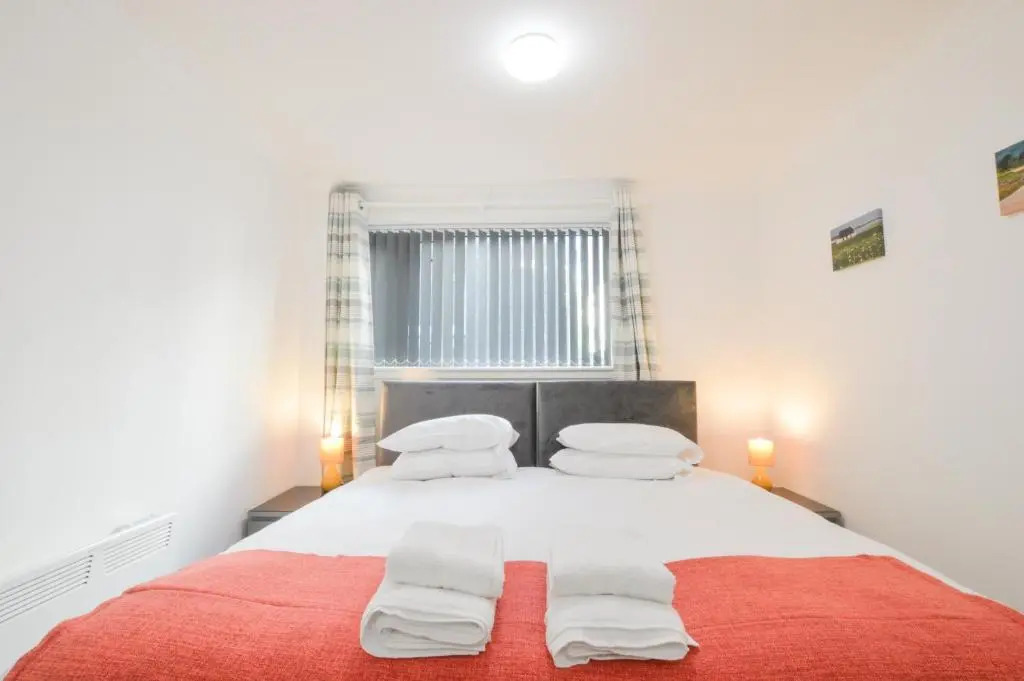 No 8 Westbay Apartment