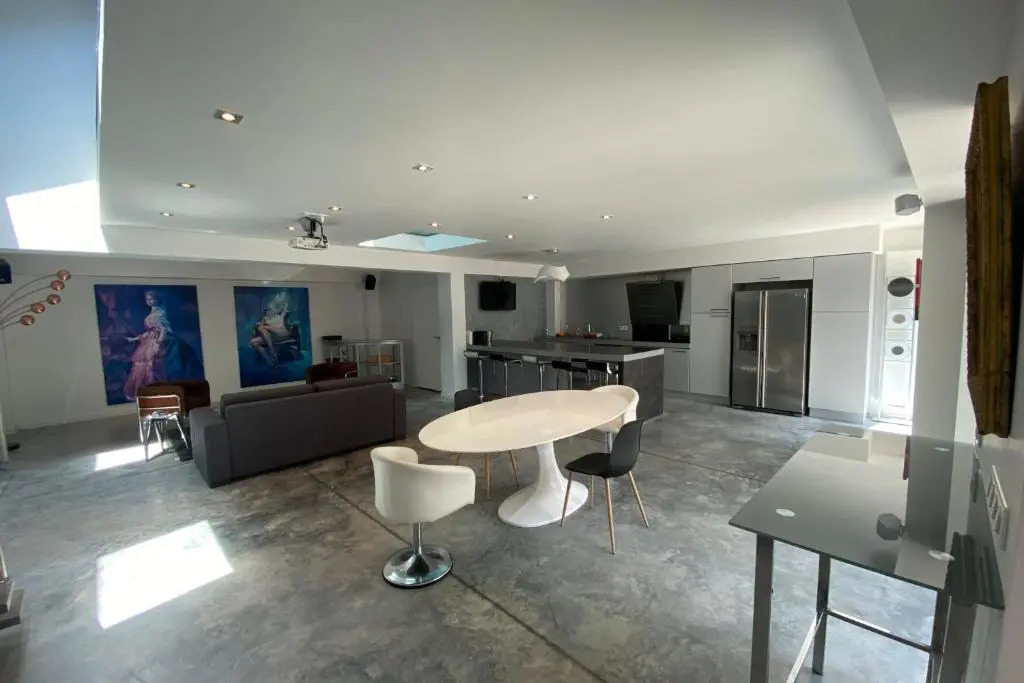 Loft 9 - 180 m2 loft in 5 min from the beach - 3 bedroom - Parking