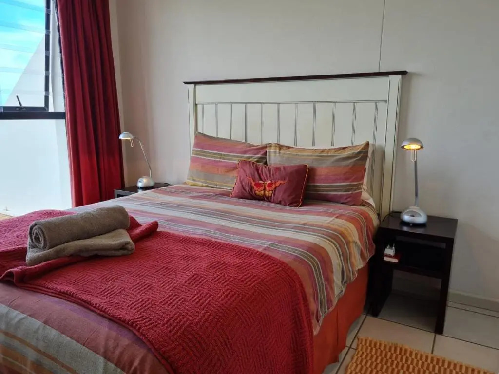 Point Village Accommodation - Santos 11