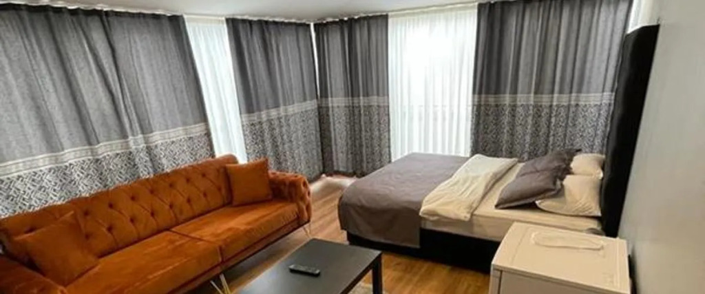 Arena Suit Hotel