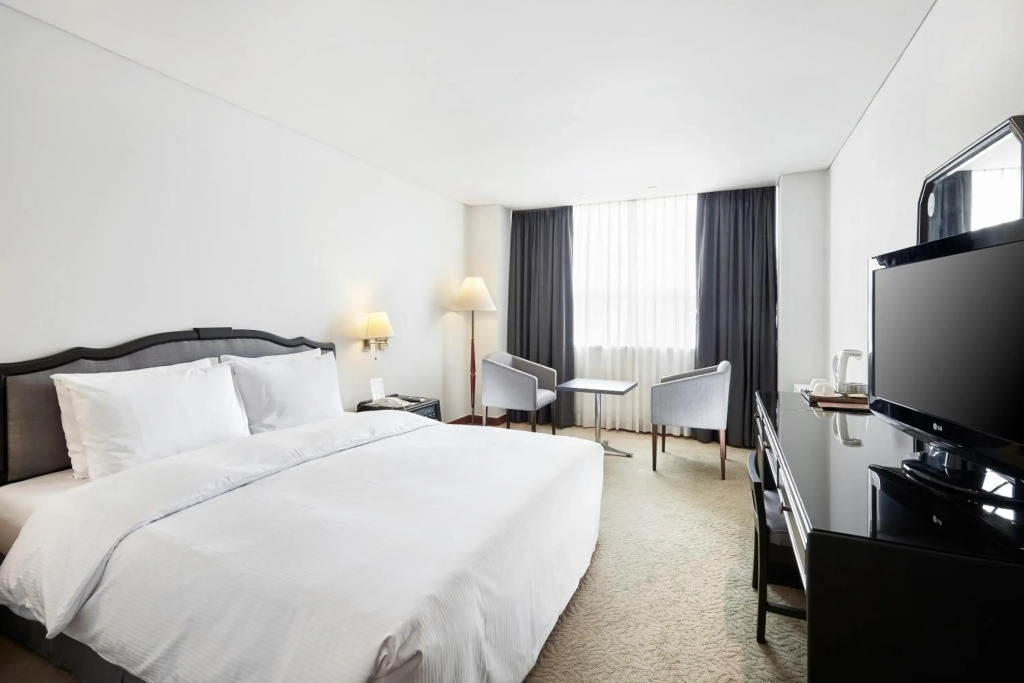Hotel President