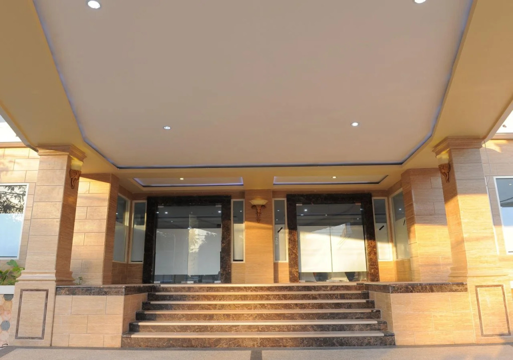 Sylvia Hotel Budget
