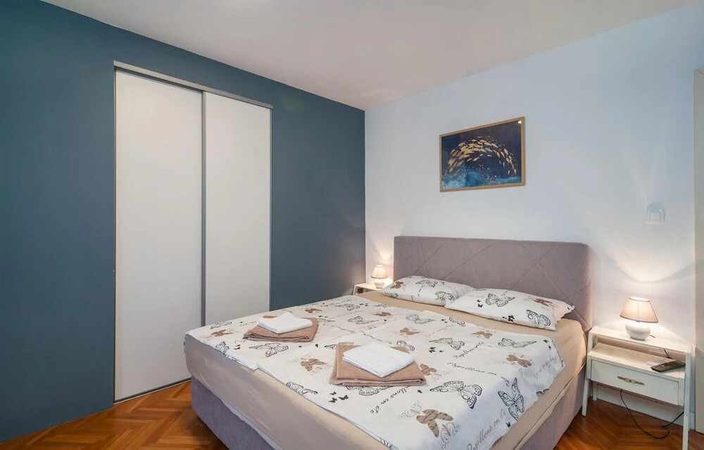 Awesome Apartment in Kastel Sucurac With Wifi and 4 Bedrooms