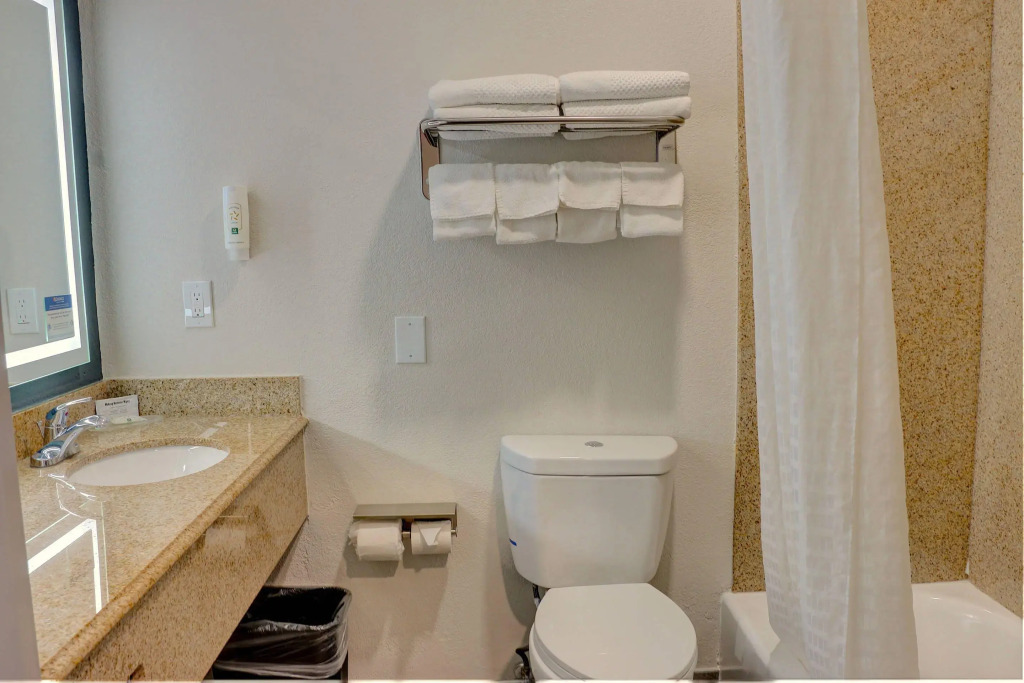 Quality Inn & Suites Roswell North