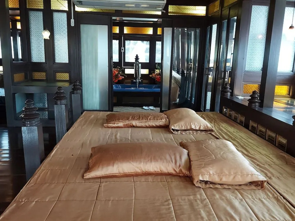 Ruantalay Bangsaray Resort