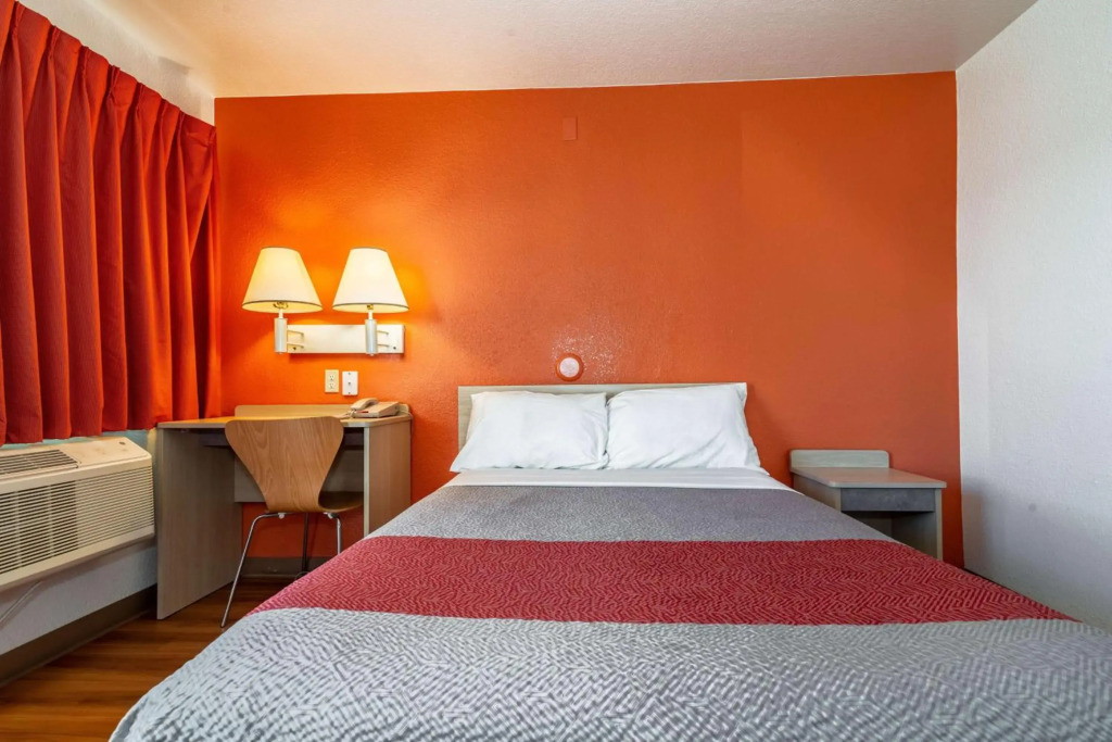 Motel 6-Palm Springs, CA - East - Palm Canyon