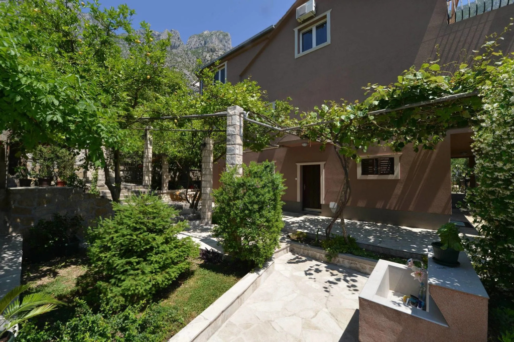 J & P Apartments Orahovac