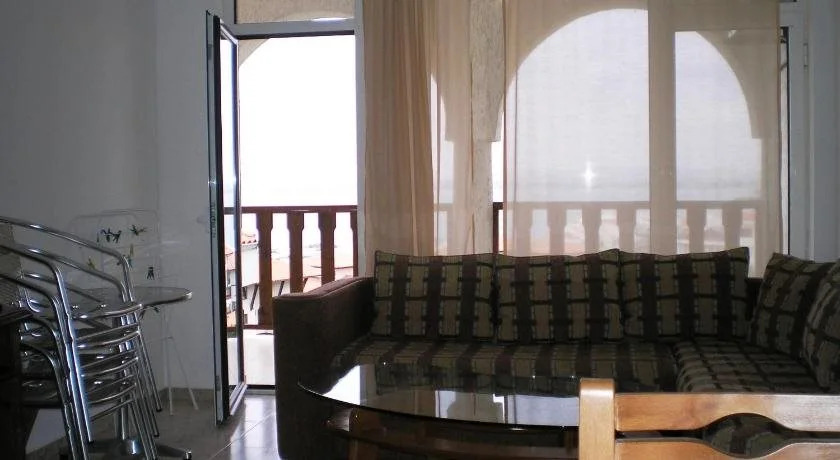 Briz-Seabreeze Hotel