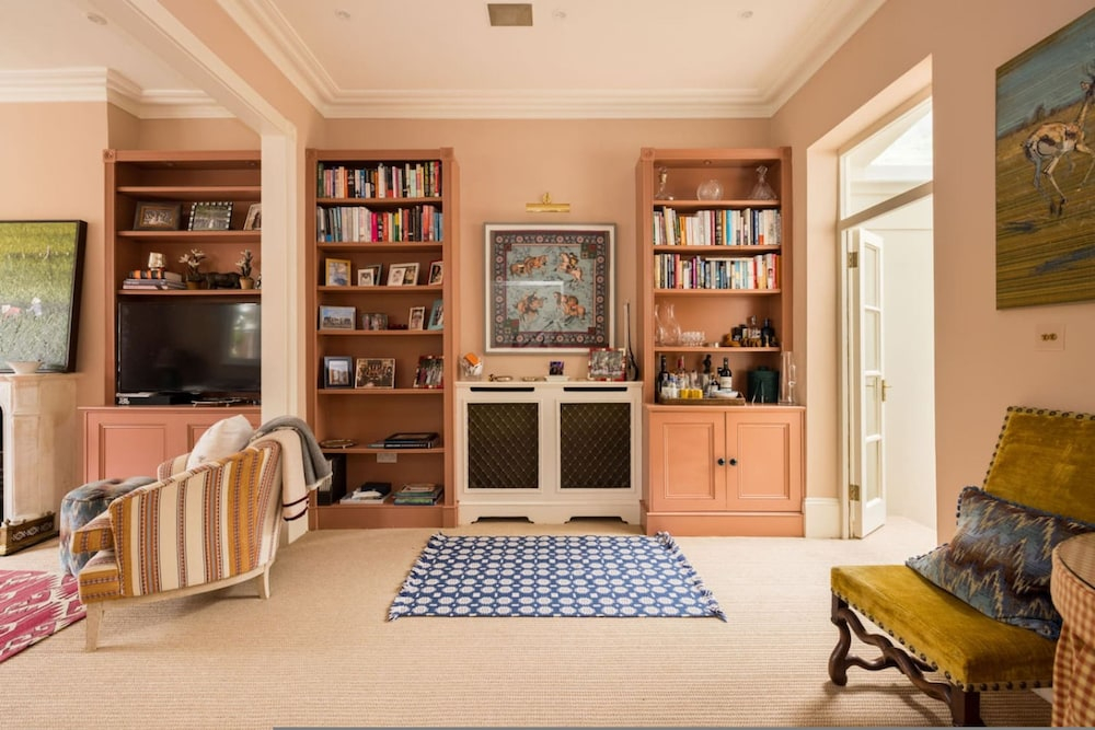 Battersea Park 3 Bedroom Residence